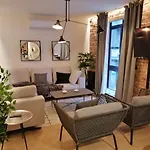 Lägenhet New Soho Ac By Staynnapartments *